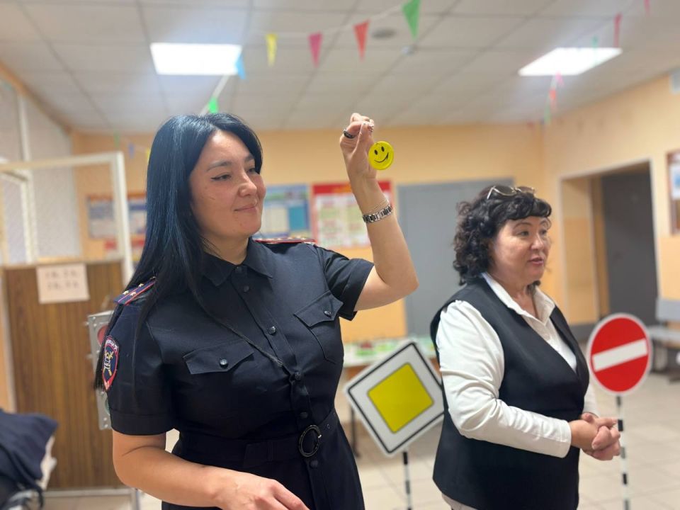 Госавтоинспекцией Красноярского района при поддержке Центра профилактики детского дорожно-транспортного травматизма и отряда ЮИД проведено мероприятие, направленное на повышение безопасности детей на дорогах в школе...