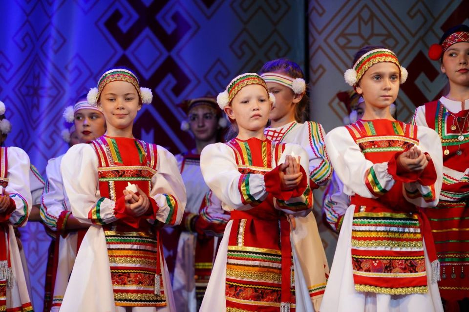 Шумбрат, ялгат! Паро Чи, Сызрань!