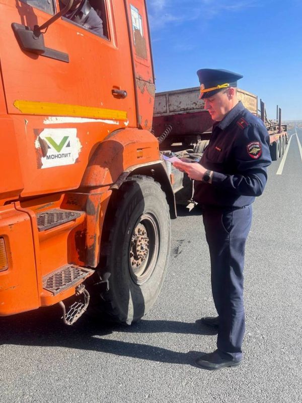 Госавтоинспекция Самарской области подвела итоги целенаправленных рейдовых мероприятий за минувшие выходные дни В ходе рейдовых мероприятий с 10 по 12 октября 2025 года, сотрудниками Госавтоинспекции выявлено свыше 1300...