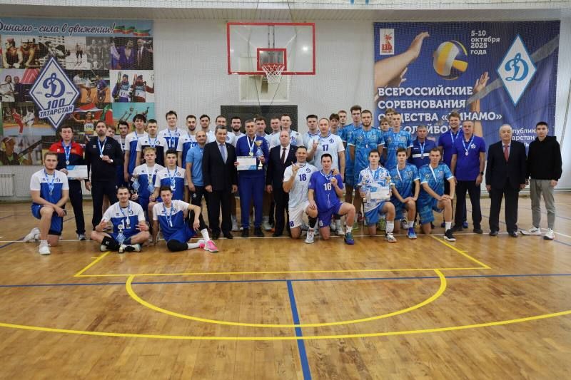 Команда Самарского регионального общества «Динамо» заняла первое место во Всероссийских соревнованиях по волейболу в Казани
