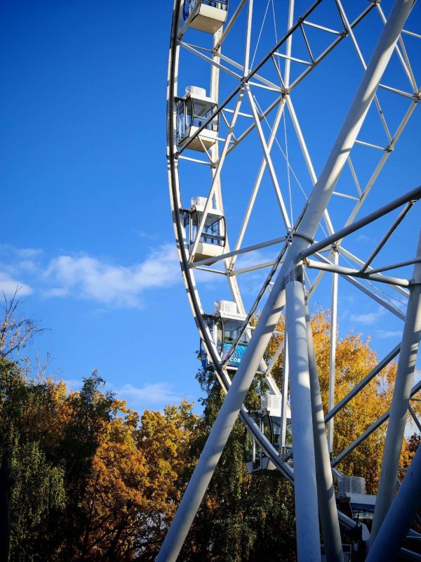 Доброе утро, Самара!. Желаем вам хорошего дня и ярких эмоций! :романтика самарских дворов и улиц
