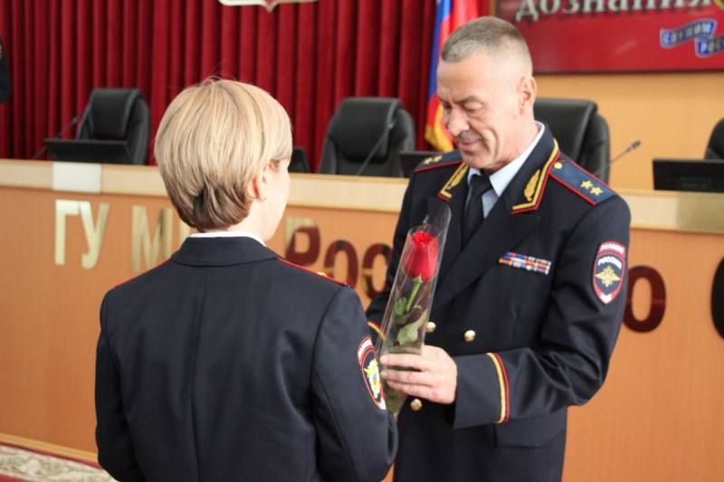 Начальник ГУ МВД России по Самарской области в торжественной обстановке поздравил сотрудников с Днём образования службы дознания в системе МВД России