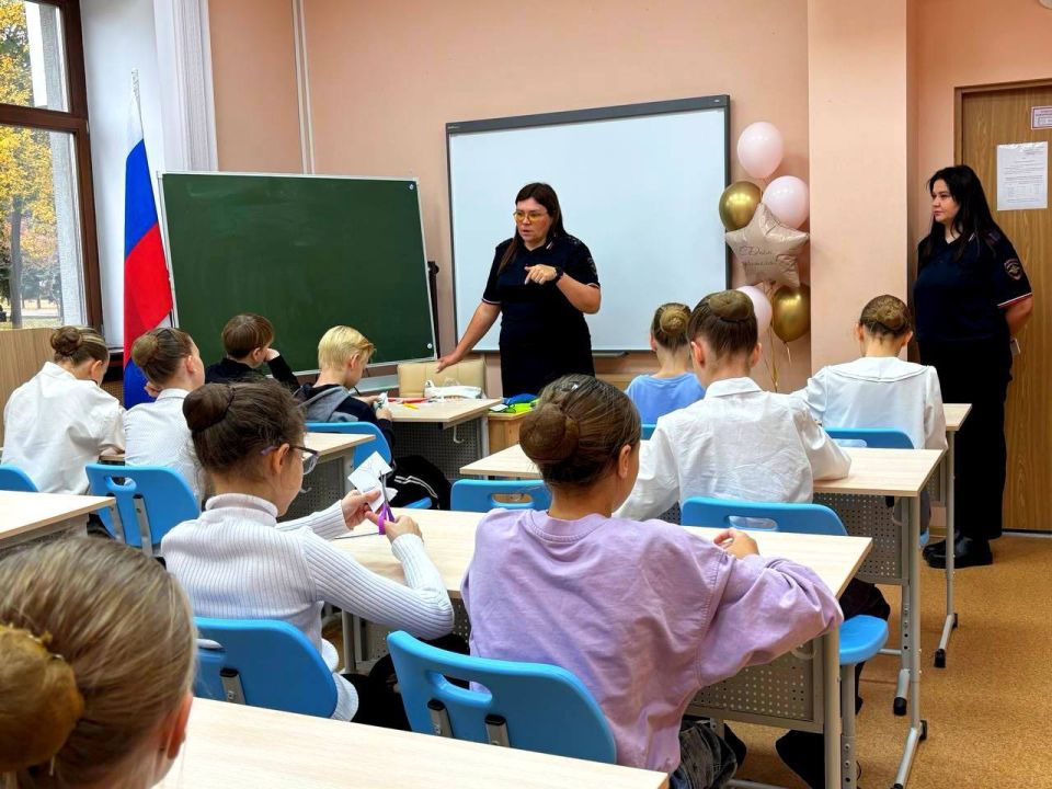 Танцуй безопасно: творческий мастер-класс провели сотрудники Госавтоинспекции для будущих артистов