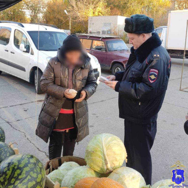 В рамках ОПМ «Профилактика» сотрудники отделений по вопросам миграции посещают с проверкой строительные площадки, рынки и торговые центры с целью выявления нарушений в миграционной сфере