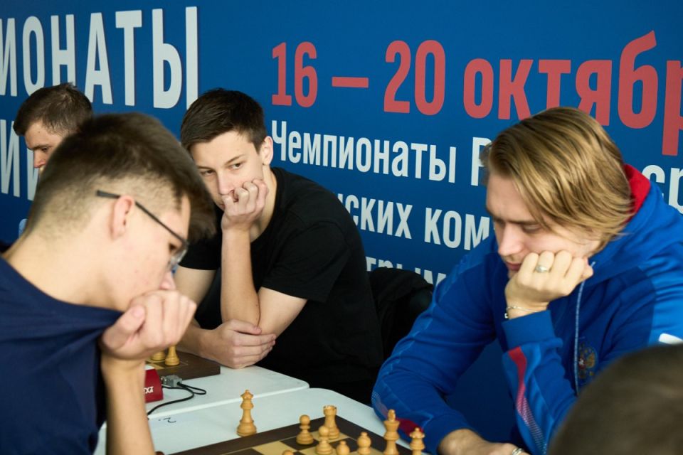 Тольяттинский гроссмейстер Алексей Гребнев стал бронзовым призером чемпионата России