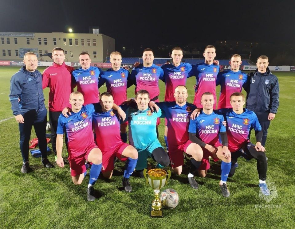Огнеборцы в девятый раз стали чемпионами города по футболу