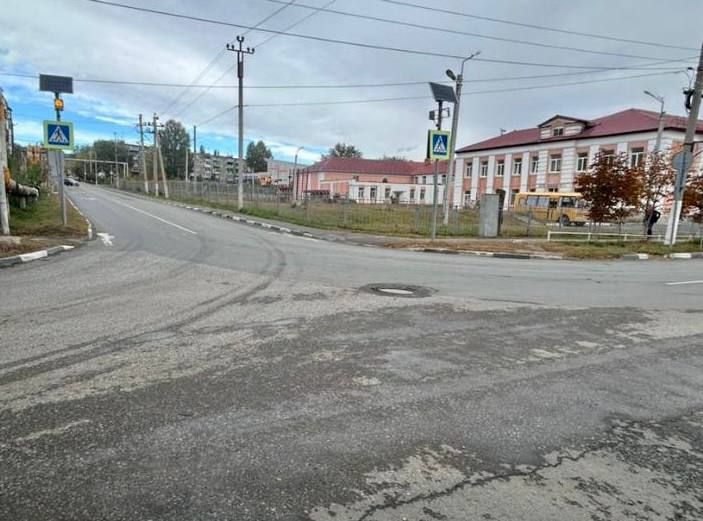 По результатам принятия мер прокурорского реагирования ответственные лица нанесли дорожную разметку около образовательных и дошкольных учреждений города Октябрьска