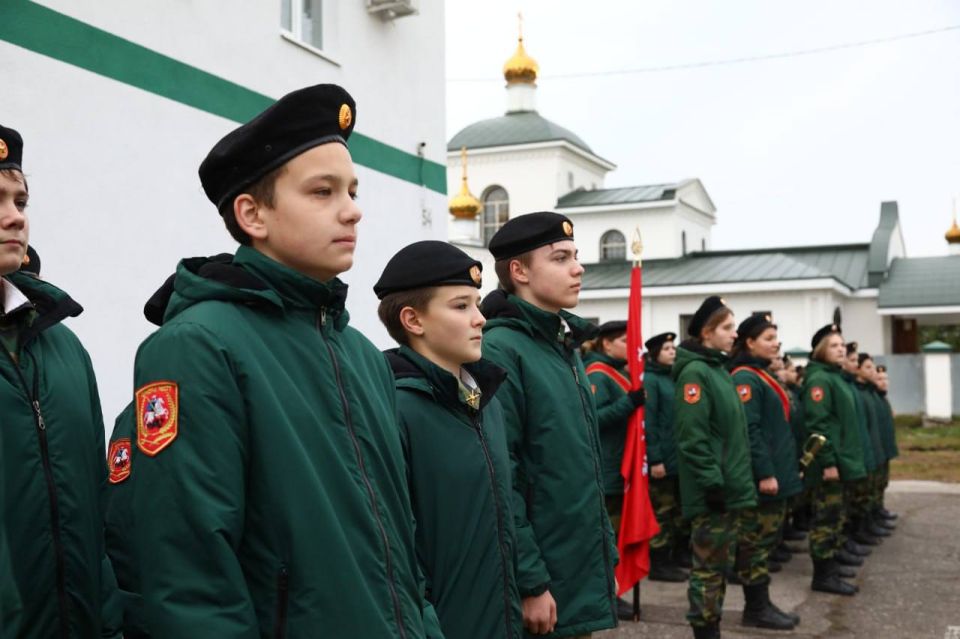В Самаре школьники готовятся к региональному смотру парадных расчетов образовательных учреждений в рамках Международного патриотического проекта «Парад Памяти»