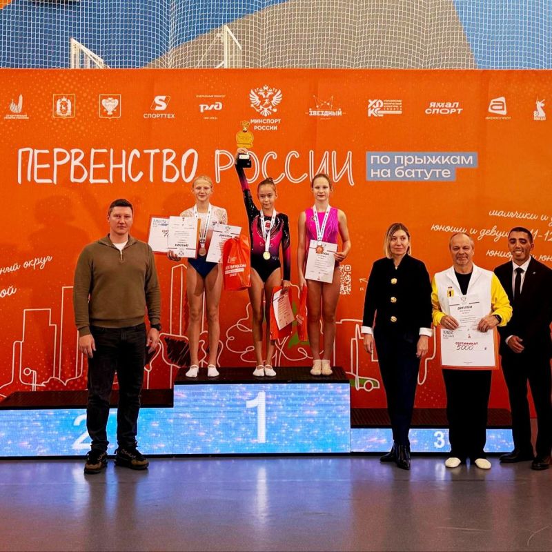 Елизавета Николаева - победительница первенства России по прыжкам на батуте