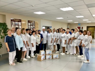 Коллектив центральной районной больницы Самарской области помогает бойцам
