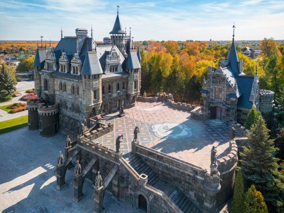 Всегда актуальный замок Гарибальди в Хрящёвке