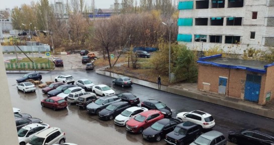 Житель Самары жалуется на отсутствие пешеходного перехода и/или искусственных неровностей на внутриквартальном проезде в районе дома № 272 по Московскому шоссе