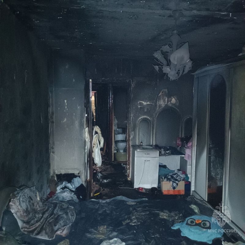 В Самарской области подразделения МЧС России спасли мужчину на пожаре