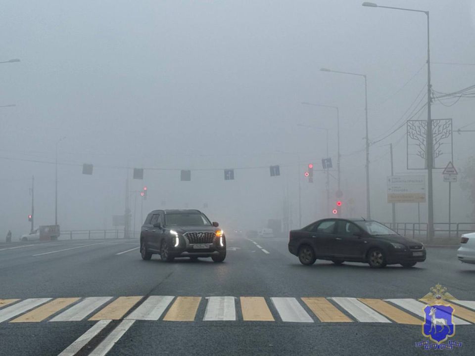 В связи с ухудшением погодных условий - выпадением осадков в виде дождя, региональная Госавтоинспекция обращает внимание водителей на обязательное соблюдение безопасного скоростного режима: