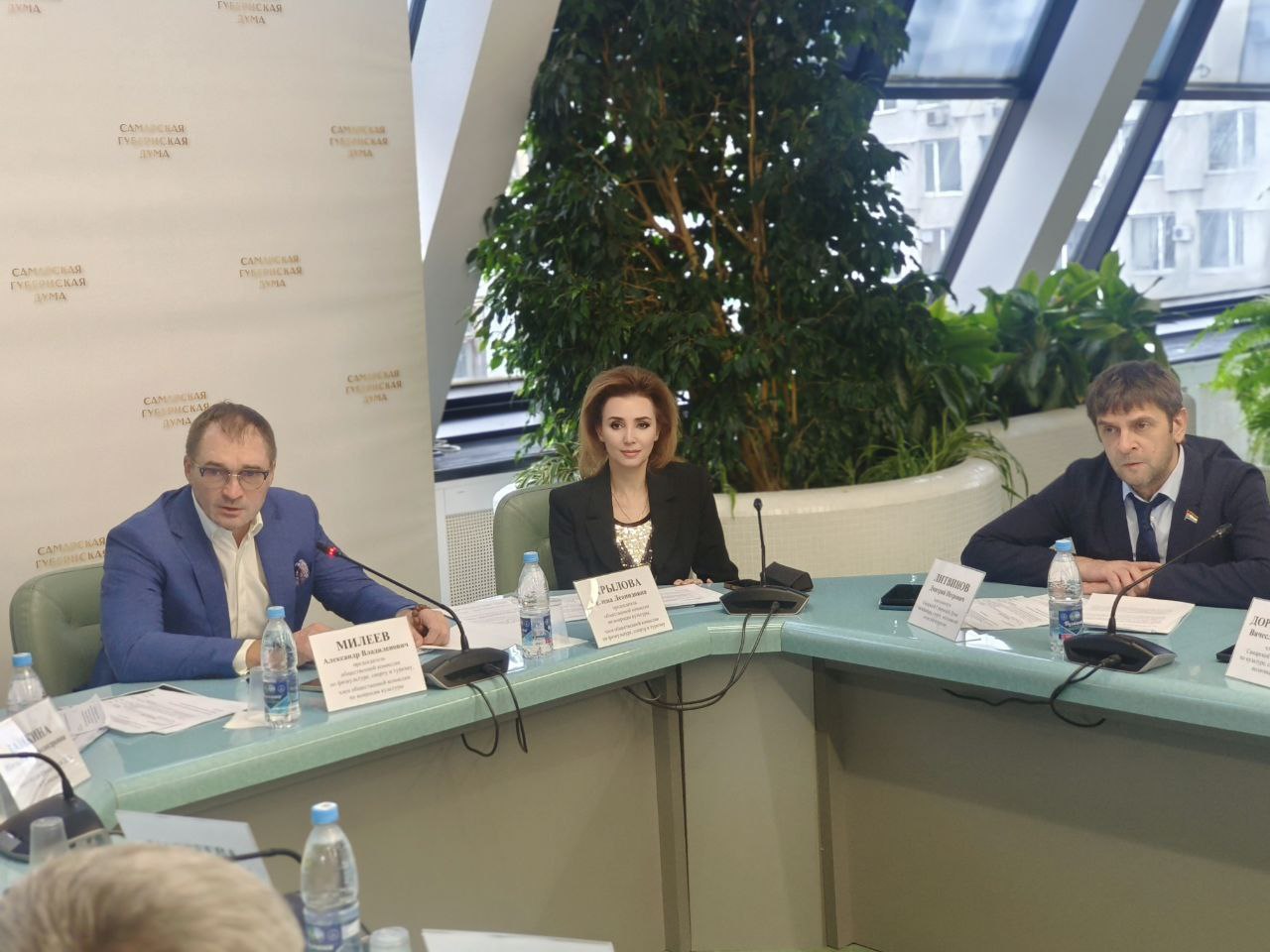 В областной столице проходит совместное заседание двух общественных комиссий при комитете по культуре, спорту, молодежной политике и туризму, возглавляемом Еленой Крыловой В областной столице проходит совместное заседание двух общественных комиссий при комитете по культуре, спорту, молодежной политике и туризму, возглавляемом Еленой Крыловой