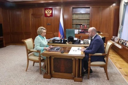 Вячеслав Федорищев рассказал председателю Совфеда о десятилетии многодетной семьи