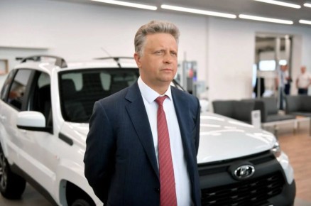 АвтоВАЗ и его глава Максим Соколов попали в новый список санкций ЕС
