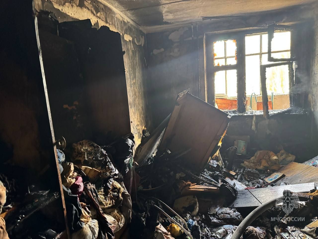 В Тольятти от лампады загорелась квартира В Тольятти от лампады загорелась квартира