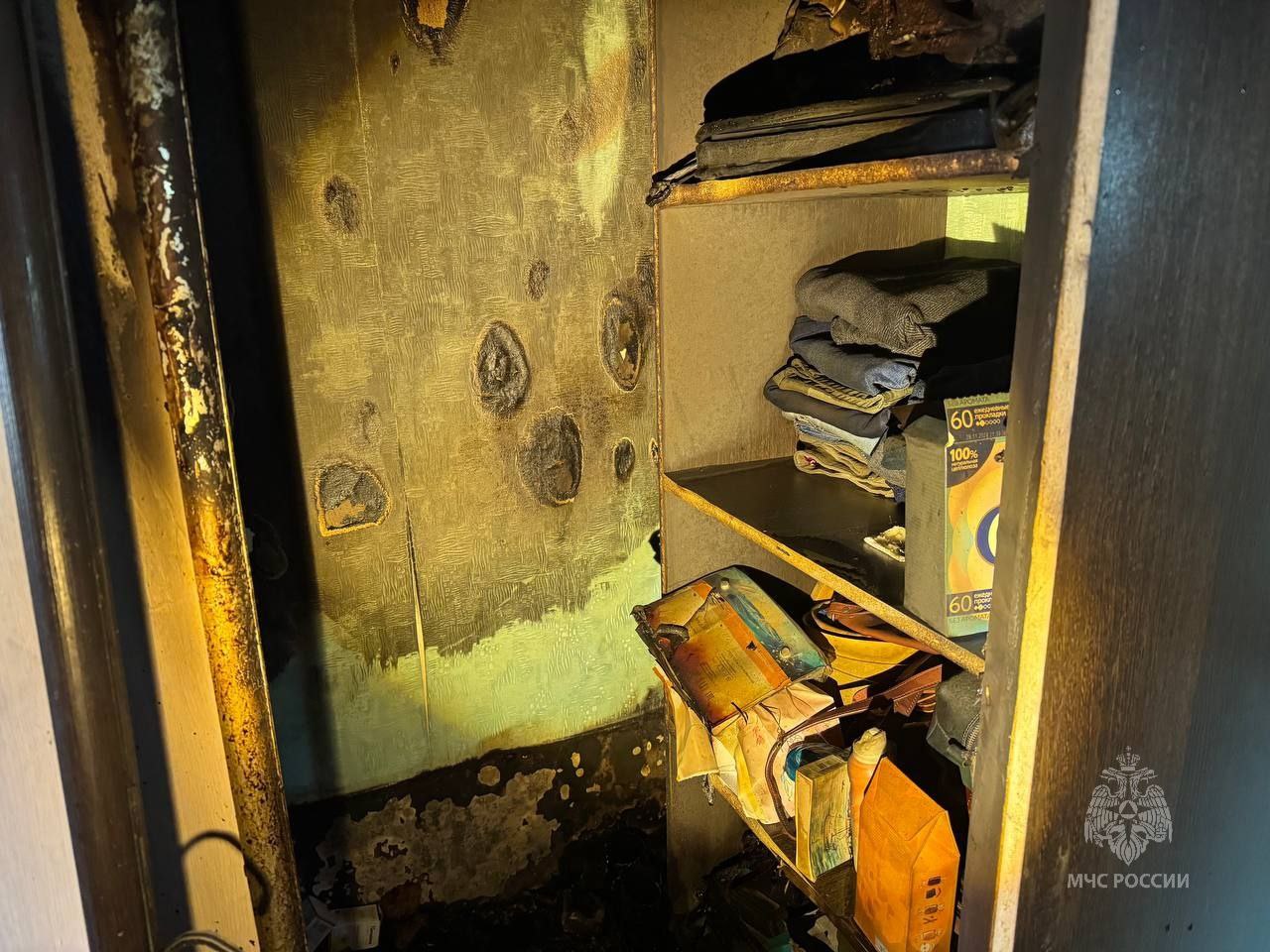 #Официально. О пожаре в Автозаводском районе Тольятти 24 октября в 14.18 поступило сообщение о пожаре по адресу: г.о. Тольятти, Автозаводский район, бульвар Буденного, 18. На месте вызова горели домашние вещи в квартире #Официально. О пожаре в Автозаводском районе Тольятти 24 октября в 14.18 поступило сообщение о пожаре по адресу: г.о. Тольятти, Автозаводский район, бульвар Буденного, 18. На месте вызова горели домашние вещи в квартире