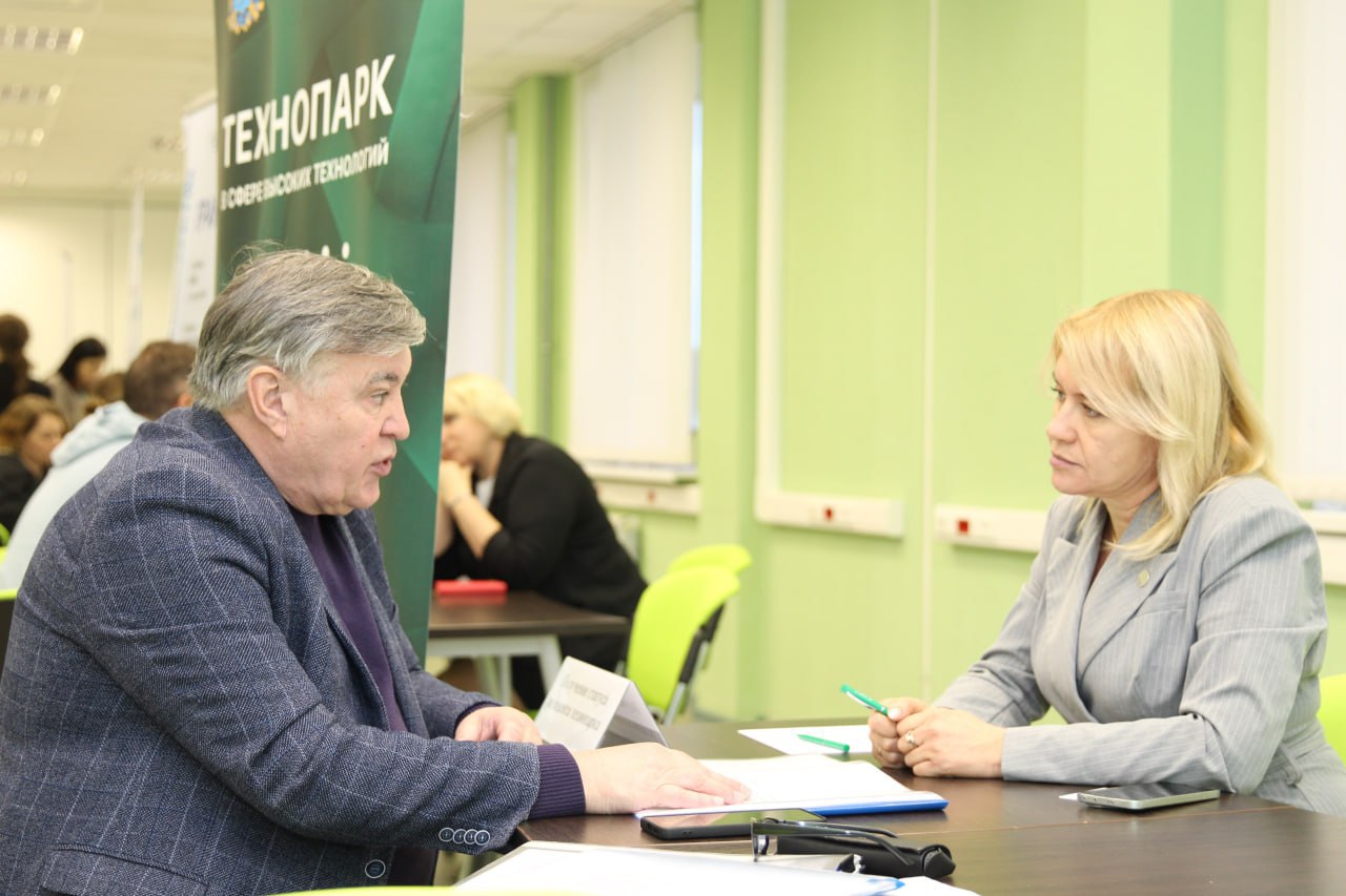 Провели День инноватора в технопарке «Жигулёвская долина» Провели День инноватора в технопарке «Жигулёвская долина»