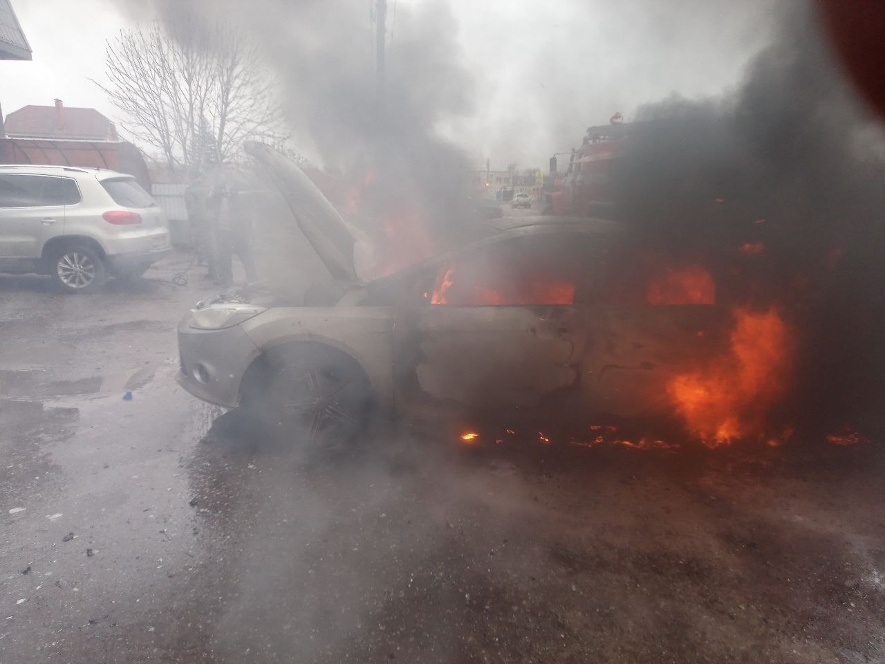 В Самарской области практически полностью выгорел автомобиль