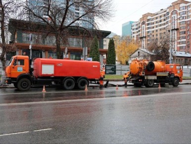 27 километров ливневок и более 1000 колодцев очистили в Самаре