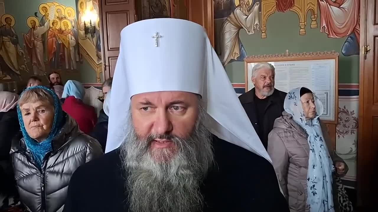 После праздничной службы Митрополит Самарский и Новокуйбышевский Феодосий рассказал нашим корреспондентам о сегодняшней миссии Иверского монастыря