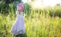 Что нанести на тело, чтобы к нему не прилипало платье: дельные советы