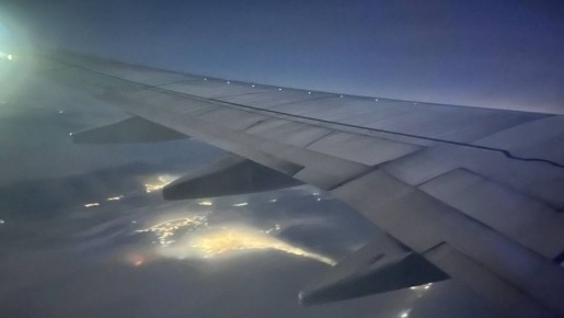 Самолет, летевший в Ташкент, совершил незапланированную посадку в Самаре