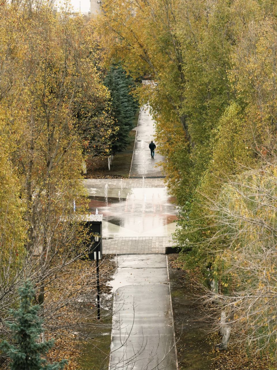 Иван Носков: Кстати, в парке Победы сегодня проверил выполнение благоустройства