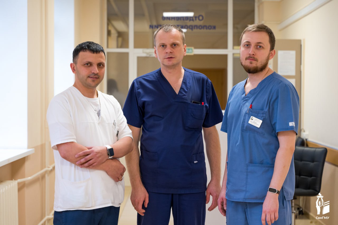 В Клиниках СамГМУ впервые в регионе провели две малоинвазивные операции по устранению парастомальных грыж