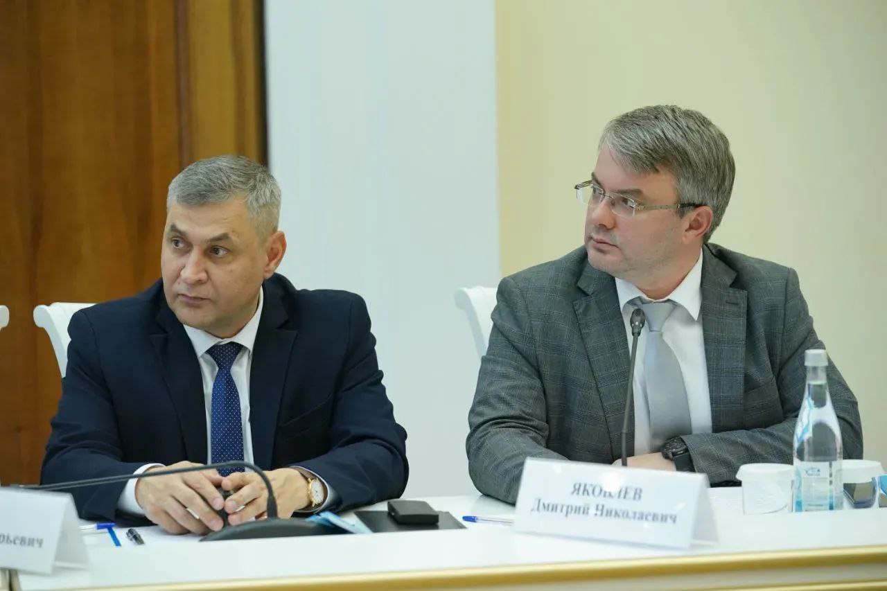 Вячеслав Федорищев провел заседание оперативного штаба по подготовке и проведению международного форума «Россия – спортивная держава» Вячеслав Федорищев провел заседание оперативного штаба по подготовке и проведению международного форума «Россия – спортивная держава»