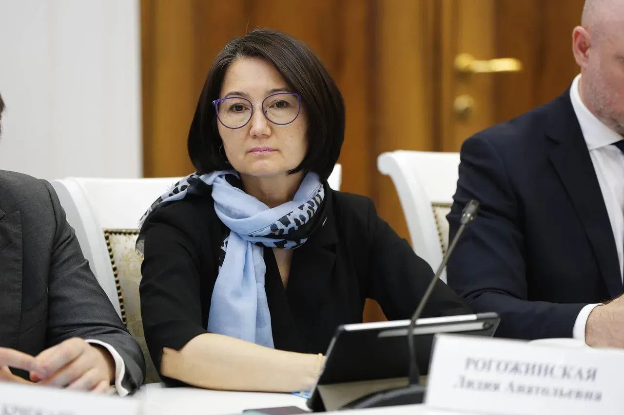 Вячеслав Федорищев провел заседание оперативного штаба по подготовке и проведению международного форума «Россия – спортивная держава» Вячеслав Федорищев провел заседание оперативного штаба по подготовке и проведению международного форума «Россия – спортивная держава»