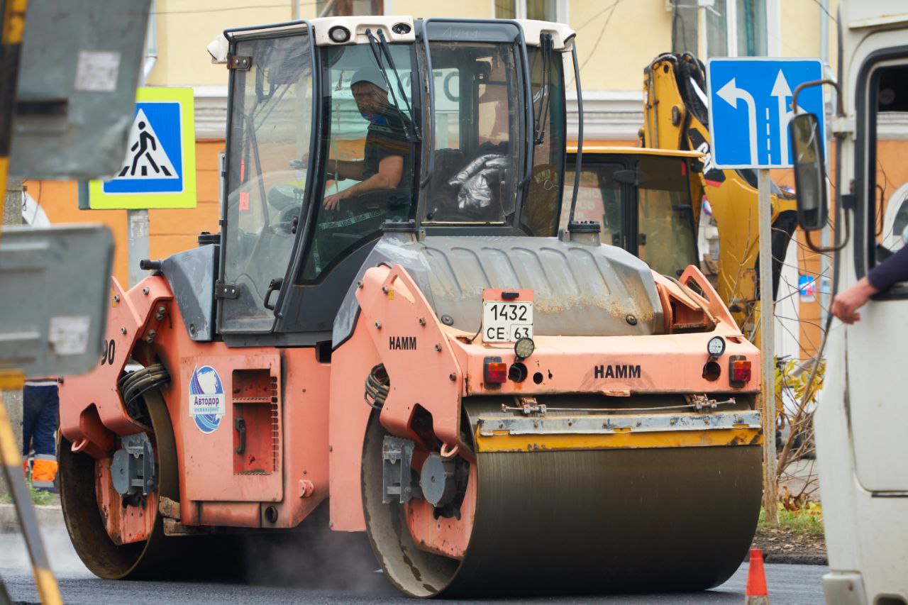 В Сызрани продолжается масштабный ремонт дорог В Сызрани продолжается масштабный ремонт дорог