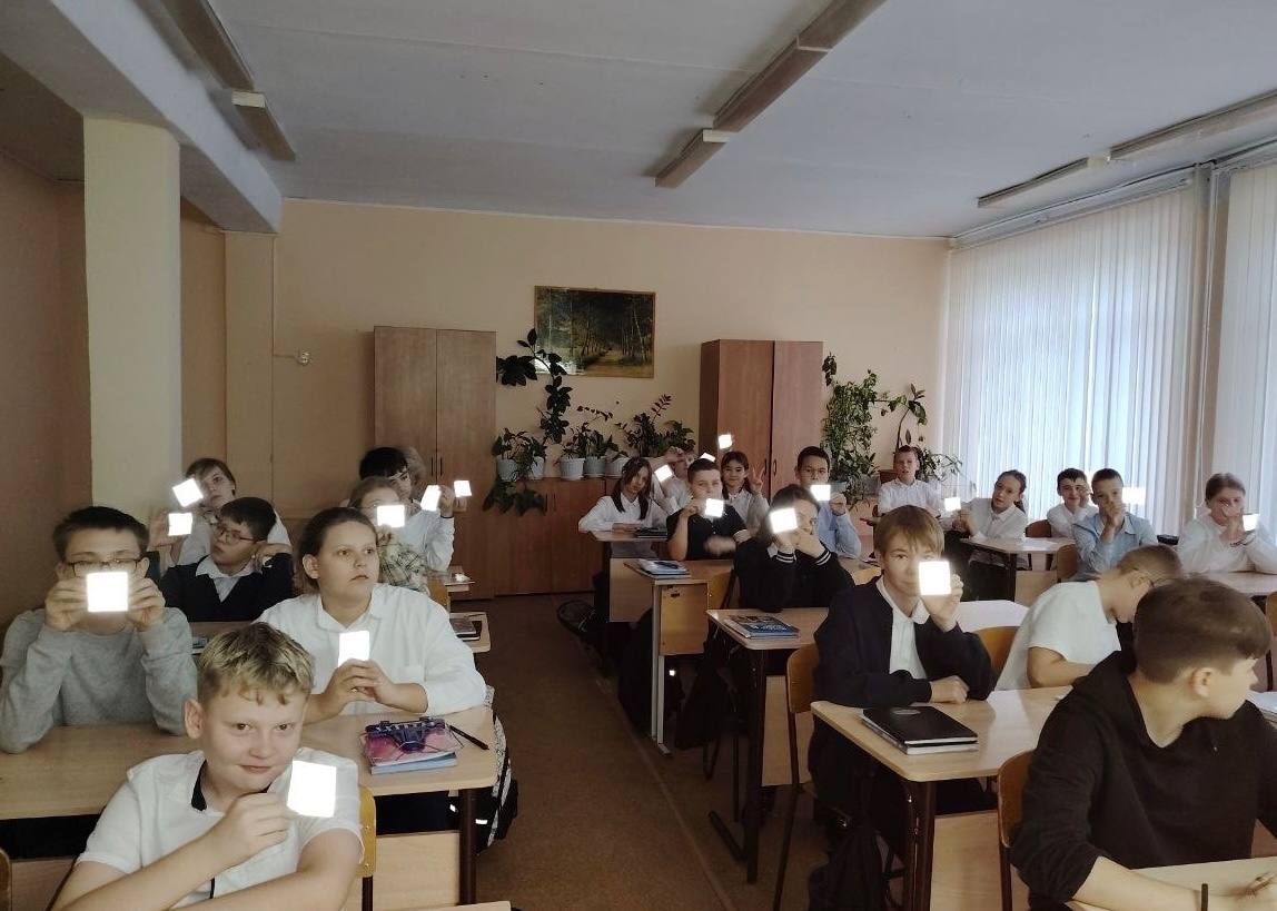 В Самаре продолжается акция «Засветись», направленная на профилактику детского дорожно-транспортного травматизма В Самаре продолжается акция «Засветись», направленная на профилактику детского дорожно-транспортного травматизма