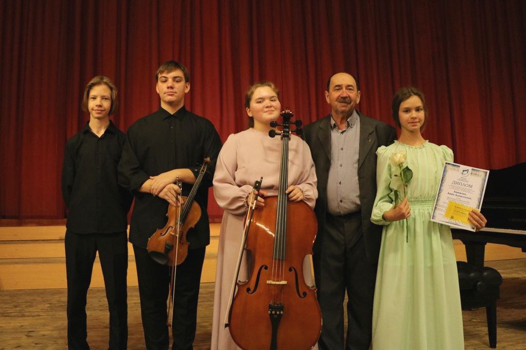 В Тольятти вручили стипендии одаренным детям-музыкантам