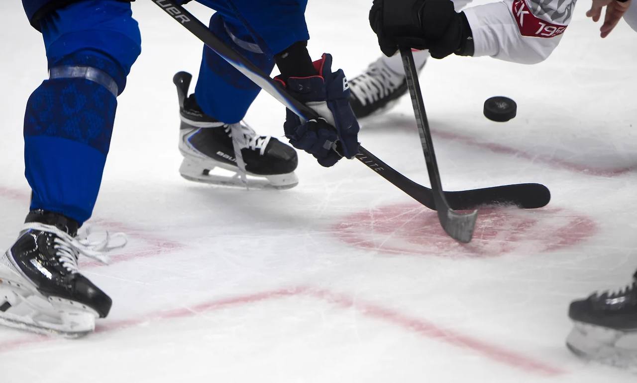 Хоккеисты «Лады» уступили «Локомотиву» в матче КХЛ