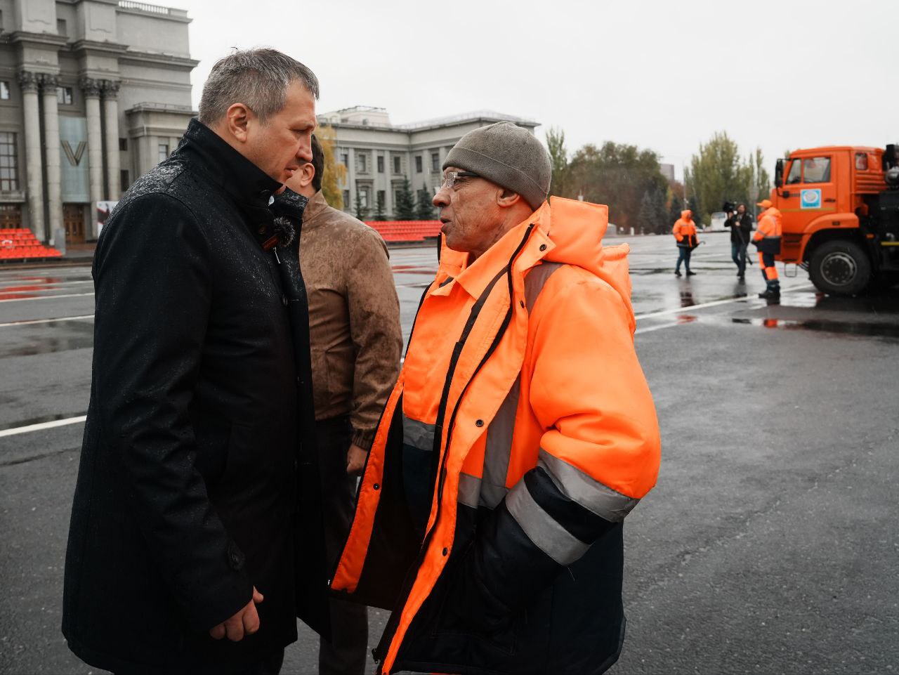 Иван Носков: Более 450 машин спецтехники и 5000 рабочих будут убирать снег и сдержать в чистоте Самару этой зимой Иван Носков: Более 450 машин спецтехники и 5000 рабочих будут убирать снег и сдержать в чистоте Самару этой зимой