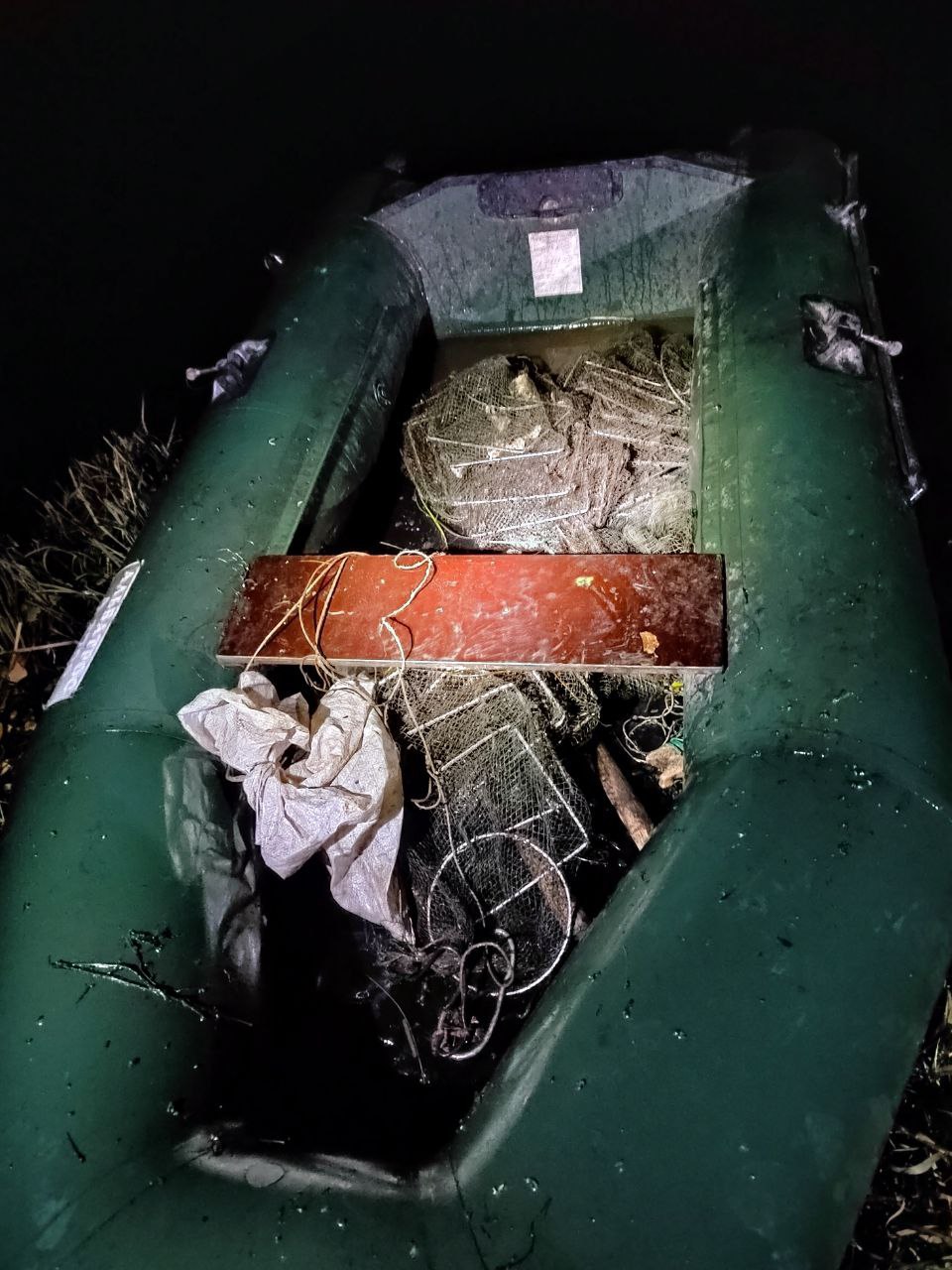 В Сызрани сотрудниками транспортной полиции пресечен факт незаконной добычи водных биологических ресурсов В Сызрани сотрудниками транспортной полиции пресечен факт незаконной добычи водных биологических ресурсов