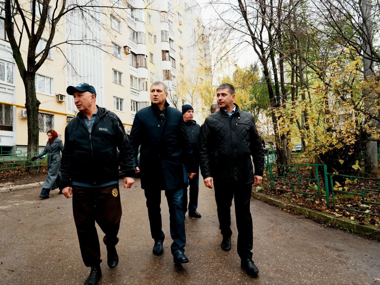 Глава города Иван Носков проверил состояние инфраструктуры в Промышленном районе