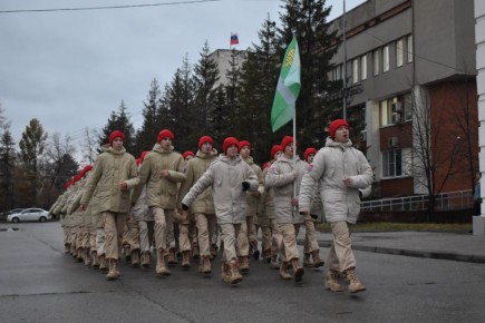 Юнармейцы Кинеля готовятся к участию в Параде Памяти 7 ноября на площади Куйбышева
