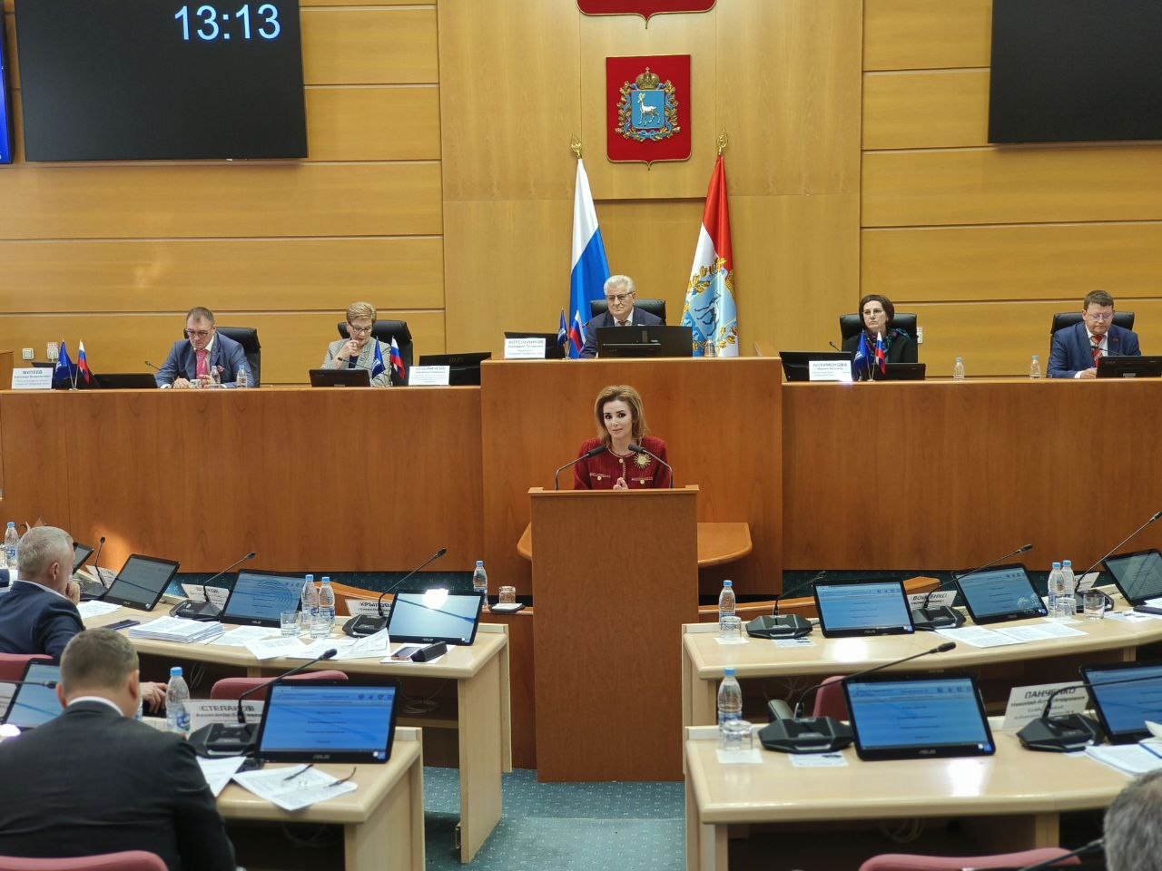 В ходе пленарного заседания Председатель Самарской Губернской Думы Геннадий Котельников поздравил председателя комитета по культуре, спорту, молодежной политике и туризму, директора ГТРК "Самара" Елену Крылову с победой...