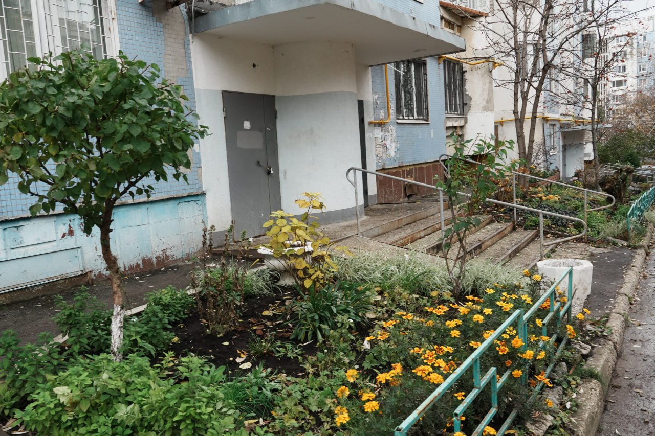 Иван Носков: «Активным жителям нужно максимально помогать в благоустройстве дворов и наведении порядка» Иван Носков: «Активным жителям нужно максимально помогать в благоустройстве дворов и наведении порядка»