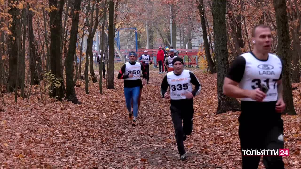 Все бегут!. Представители производств, дочерних обществ и ветеранского корпуса завода приняли участие в забеге на Кубок АВТОВАЗа