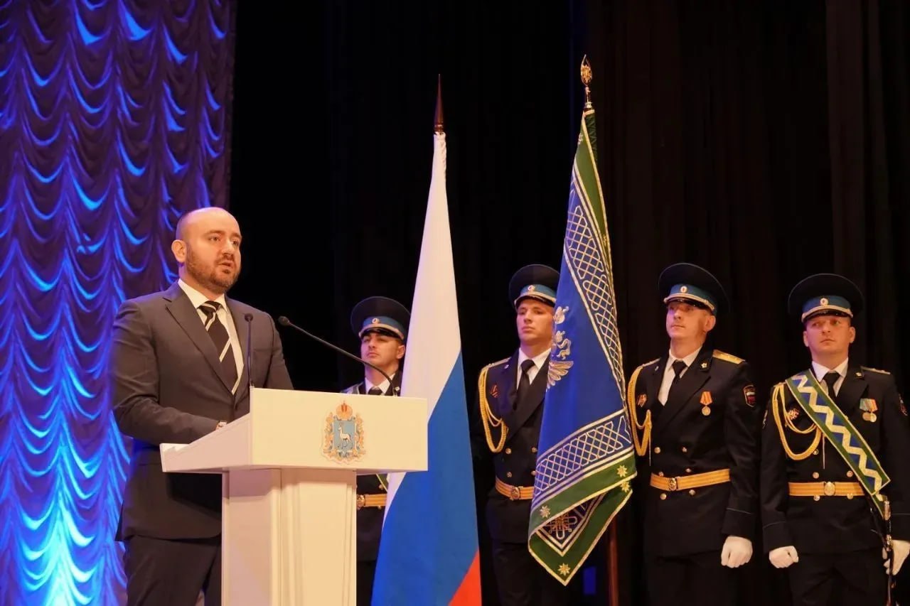 Вячеслав Федорищев поздравил судебных приставов в преддверии профессионального праздника Вячеслав Федорищев поздравил судебных приставов в преддверии профессионального праздника