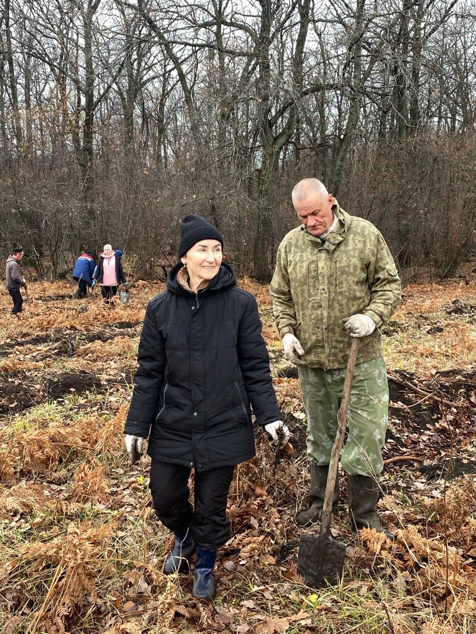 В Кинель-Черкасском районе продолжается Всероссийская акция «Сохраним лес» в рамках нацпроекта «Экологическое благополучие» В Кинель-Черкасском районе продолжается Всероссийская акция «Сохраним лес» в рамках нацпроекта «Экологическое благополучие»
