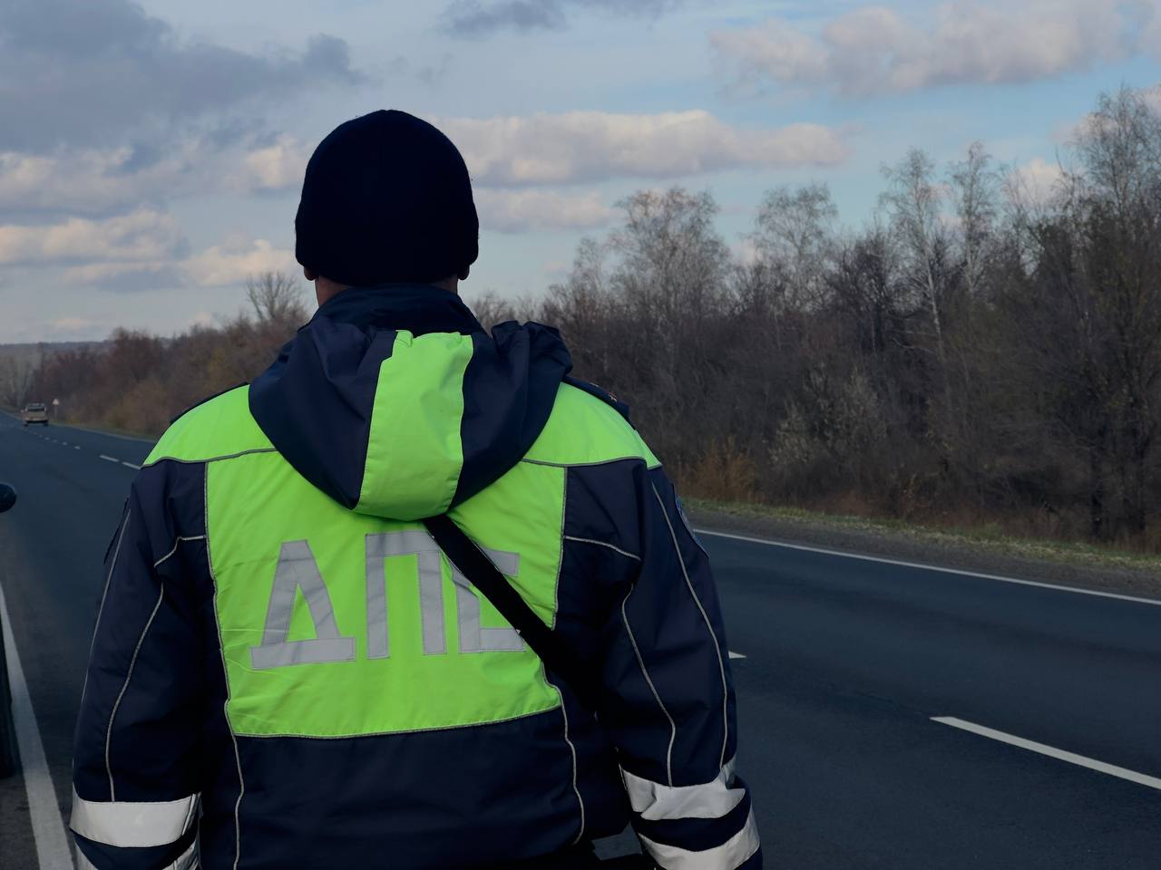 Сотрудниками #ГосавтоинспекцииВолжскогоРайона было проведено профилактическое мероприятие на одном из участков дороги, где запрещено совершать обгоны транспортных средств Сотрудниками #ГосавтоинспекцииВолжскогоРайона было проведено профилактическое мероприятие на одном из участков дороги, где запрещено совершать обгоны транспортных средств