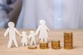 Семейные выплаты в России: новое финансовое пособие для работающих родителей