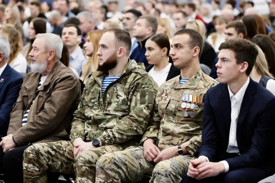 Вячеслав Федорищев встретился со спортсменами Самарской области Вячеслав Федорищев встретился со спортсменами Самарской области