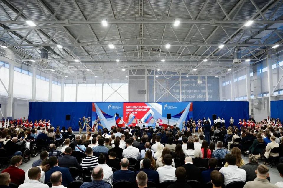 Вячеслав Федорищев встретился со спортсменами Самарской области Вячеслав Федорищев встретился со спортсменами Самарской области